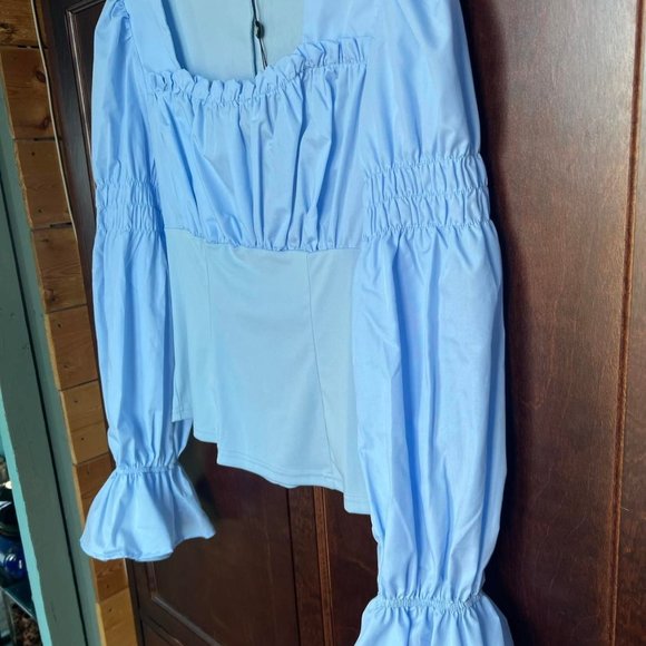 Medieval Style Light Blue Long sleeve Shirt Size Small / Petited - Picture 1 of 8